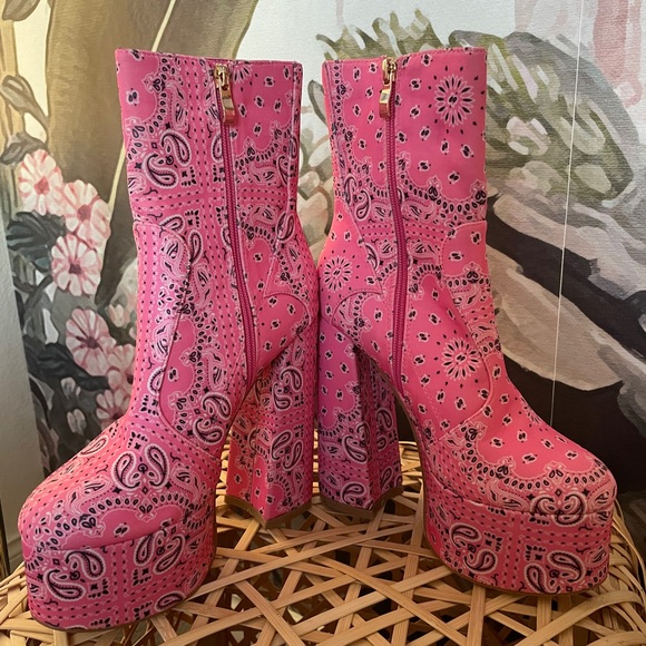 NWOT Pazzle pink paisley Bandanna print  Platform  Heel sky high boots size 7 - Picture 2 of 7